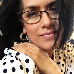 Meet your Posher, Adriana